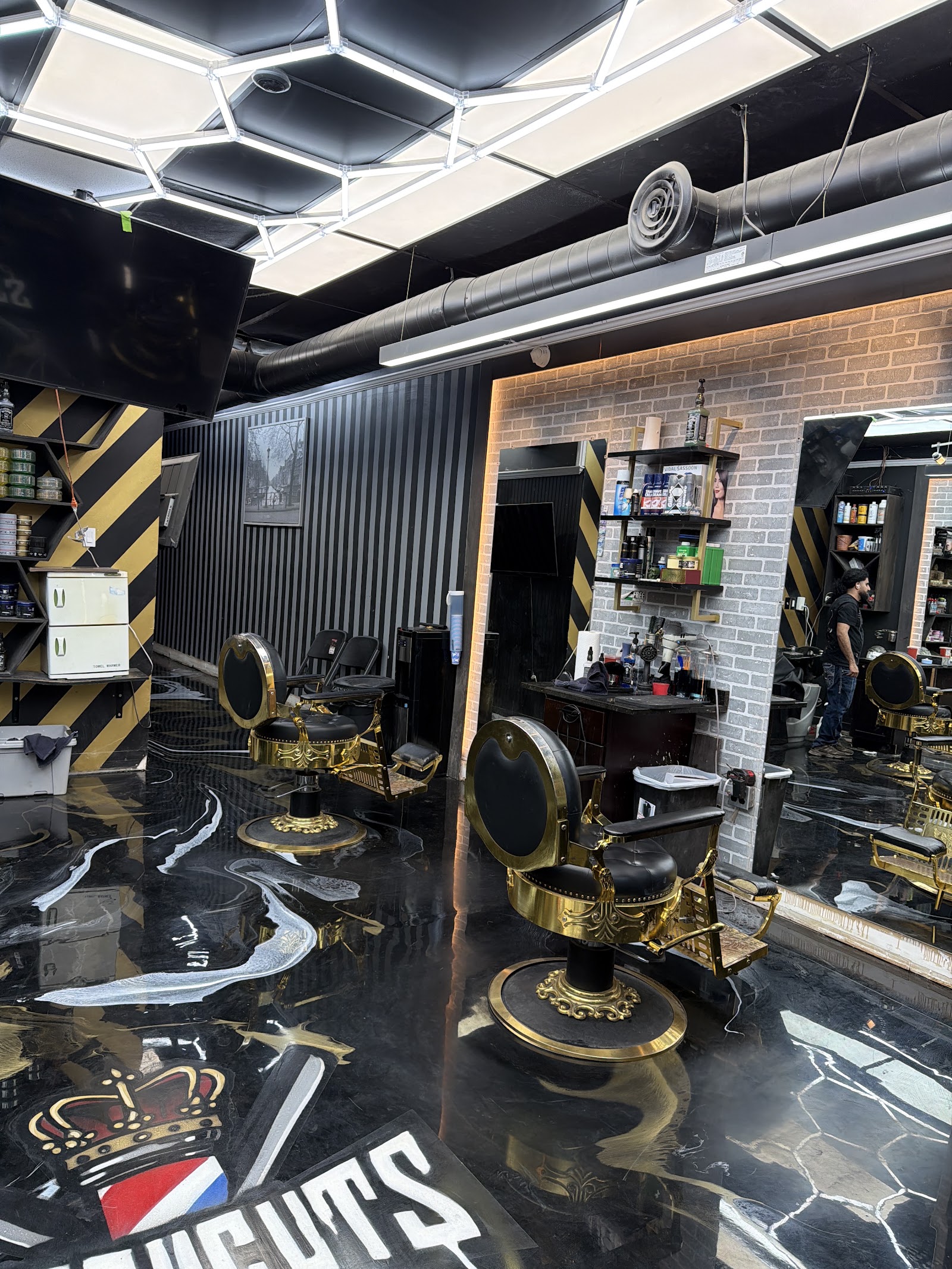 Fresh Cuts Barbershop in Dearborn