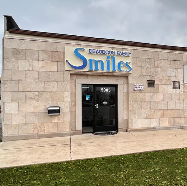 Dearborn Family Smiles — photo