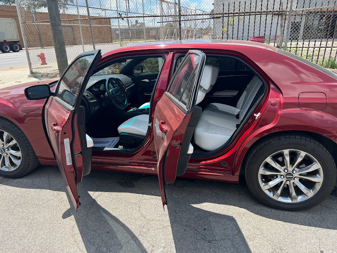 Detroit Collision Group LLC — photo
