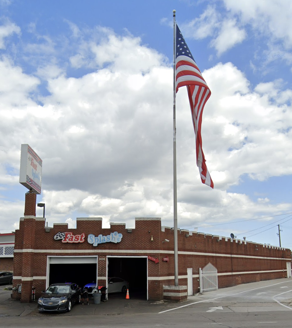 Fast Splash Car Wash — photo