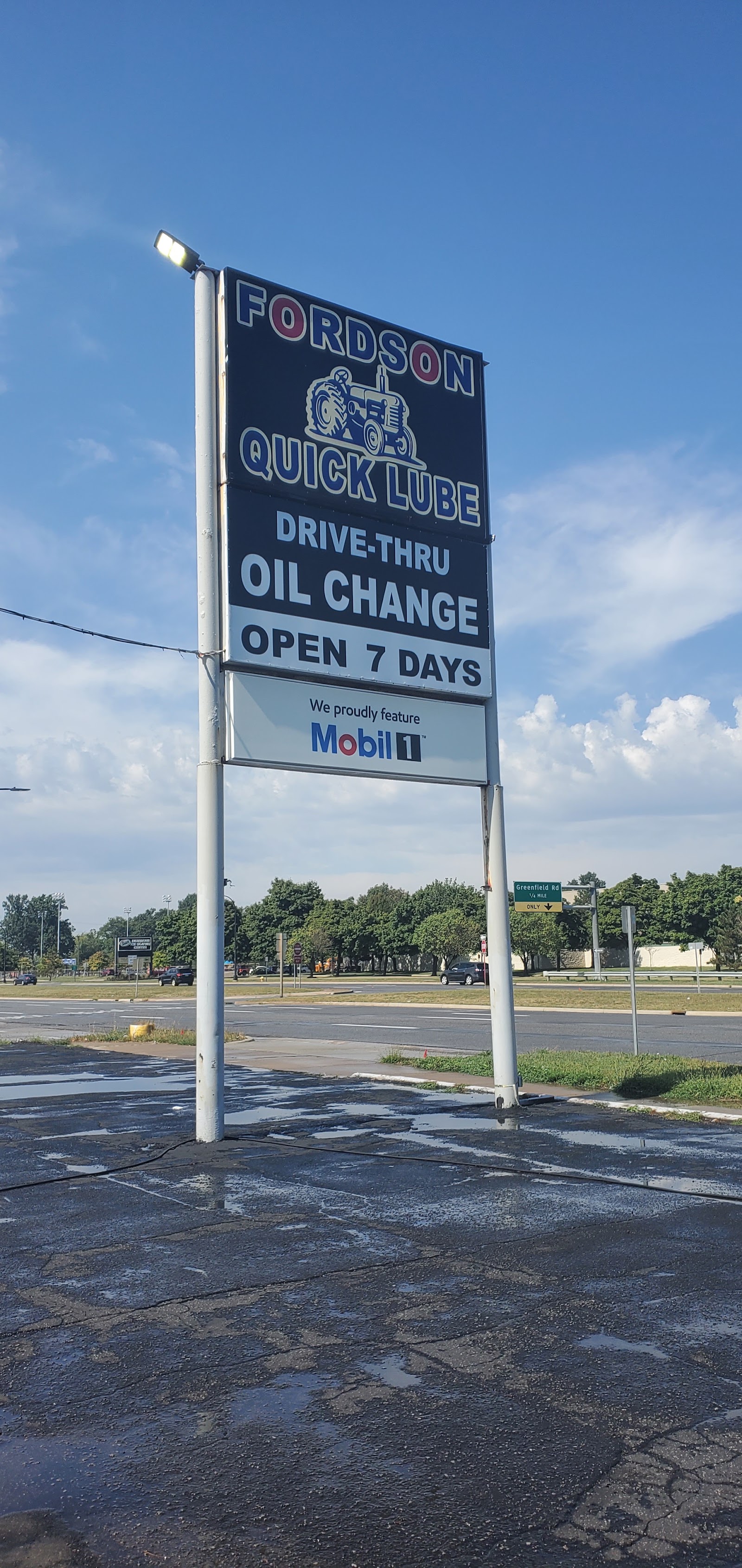 Fordson Quick Lube — photo