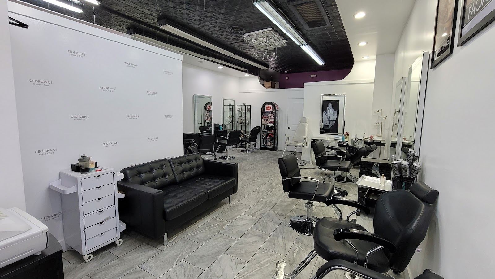 Georgina’s Salon — photo