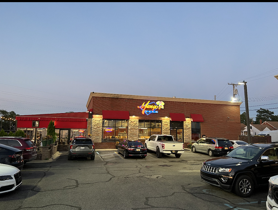 Mangos Cafe on the Hill in Dearborn