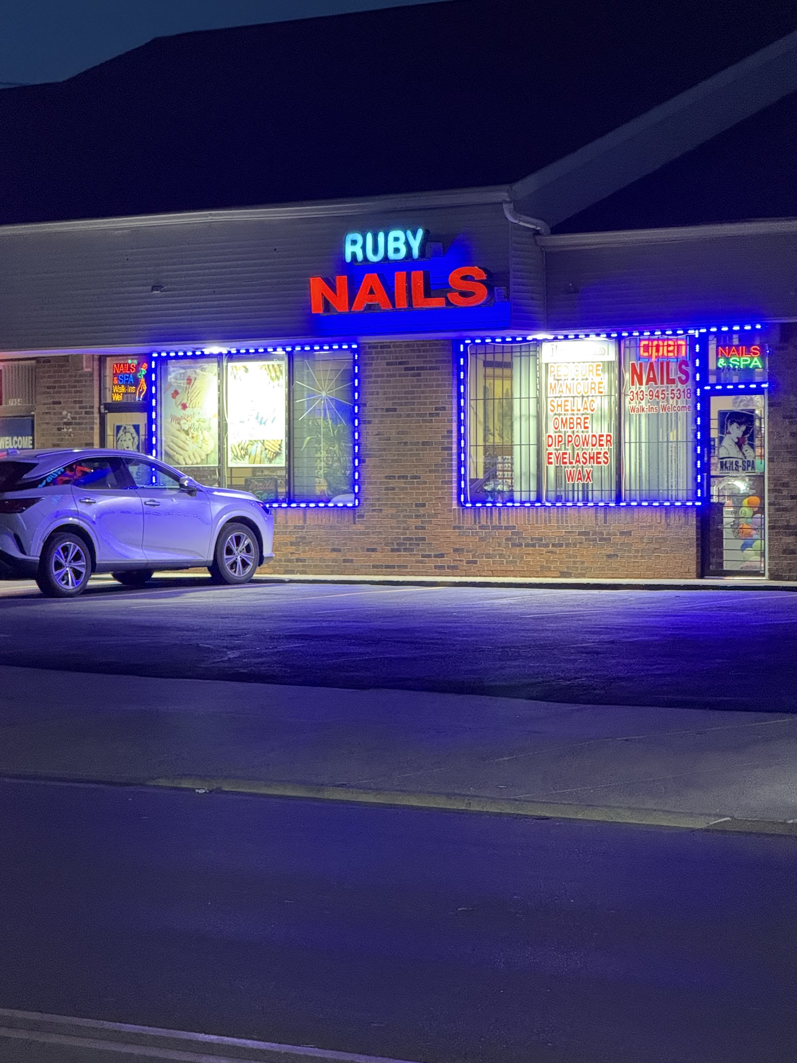 Ruby Nails — photo